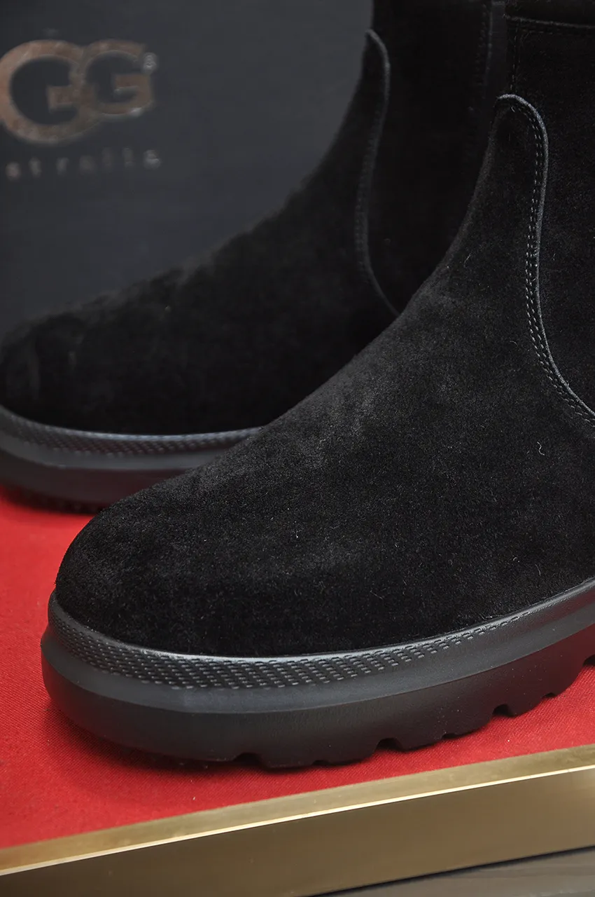 Men's shoes 💰580💶【UGG】(full genuine wool lining) Please pay attention to the original quality and compare the thickness of the wool 🏮🏮Hot style Martin boots from Australia's warm luxury brand men's shoes, official website synchronization, Beckham men's style..., made of imported top-layer waxed cowhide, waxed toe, Australian real wool velvet lining Carefully sewn...Imported rubber Martin boots outsole (comfortable, soft and wear-resistant). I really like the quality...Exquisite workmanship, you can't put it down once you see it. Code number 39-44